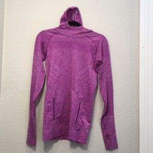 Lululemon running shirt with hood Size 8